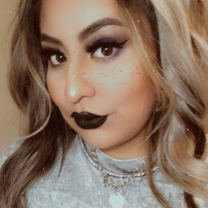 Meet your Posher, Erika